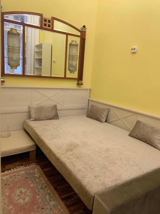 Central Location For One Person Budapest Exterior photo